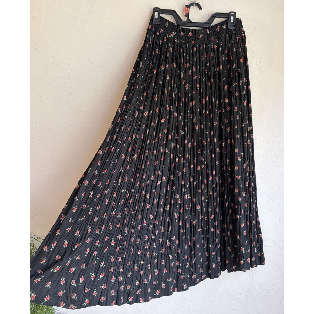 Vintage 90s Stonebridge Pleated Maxi Broomstick Skirt M Dark Floral Whimsigoth